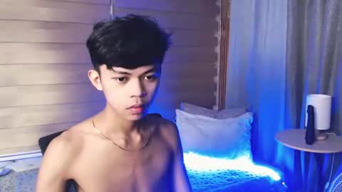 horny_joshxxx online show from April 8, 9:23 am