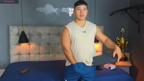 horny_nick18 online show from January 7, 10:53 am