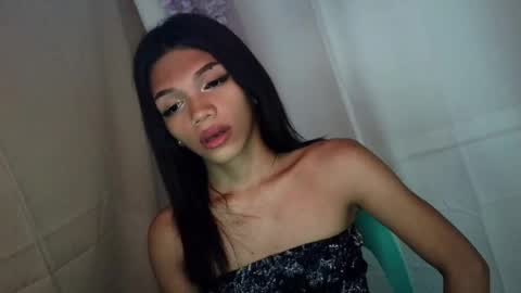 Rhiana online show from May 7, 11:28 am