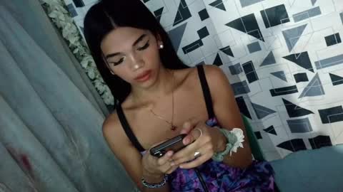 Rhiana online show from April 7, 5:31 am