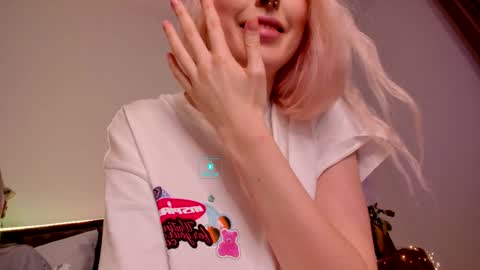 Alex and Rosie online show from February 3, 11:05 pm