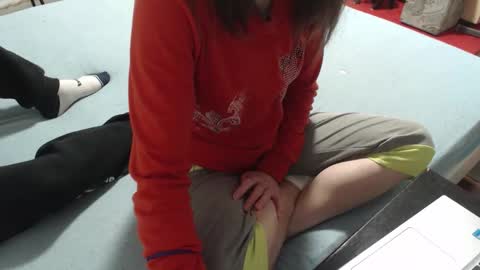 Snapshot of hornycouple21x chatting on October 5, 8:49 pm HornyCouple89 online show from October 5, 8:49 pm