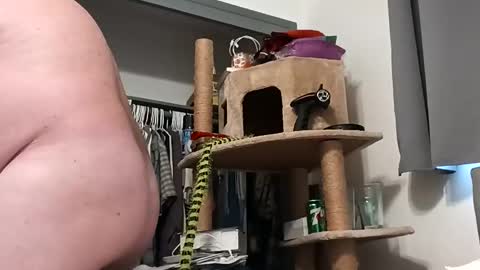 hornyman6942842 online show from November 30, 7:10 pm