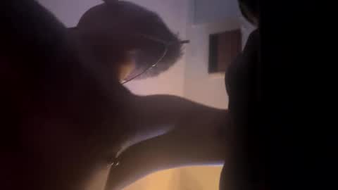 hornyonelooking1 online show from February 8, 10:50 am