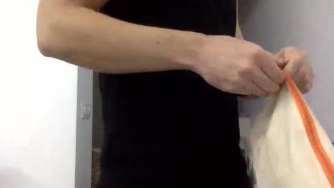 hornyspaniard93 online show from February 15, 6:17 pm