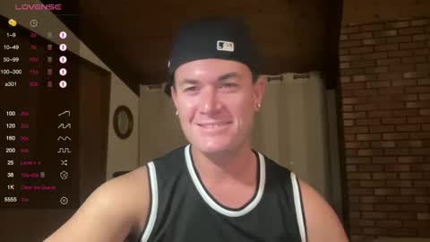 Hornytightboy89 online show from May 29, 1:14 am