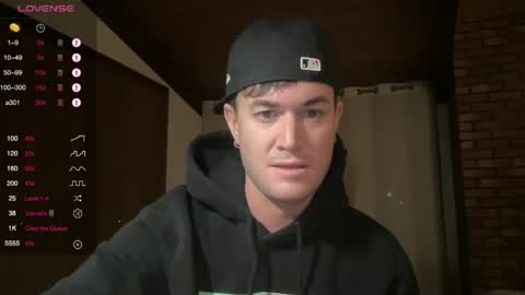 Snapshot of hornytightboy89 chatting on December 10, 12:50 am Hornytightboy89 online show from December 10, 12:50 am