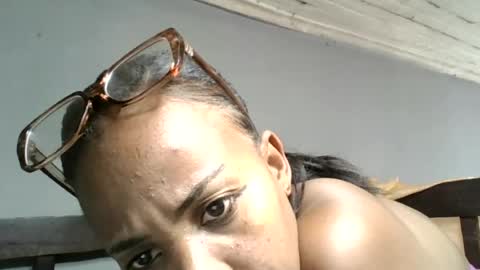 Hortansiaa online show from June 20, 11:00 pm