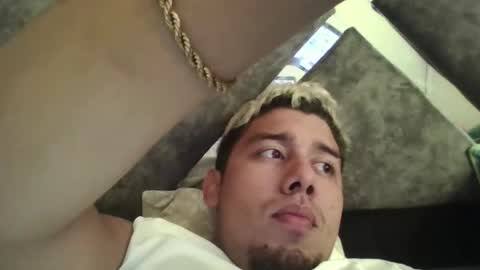 hot2512 online show from February 4, 8:46 pm