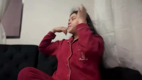 ANDREA online show from December 5, 2:26 pm