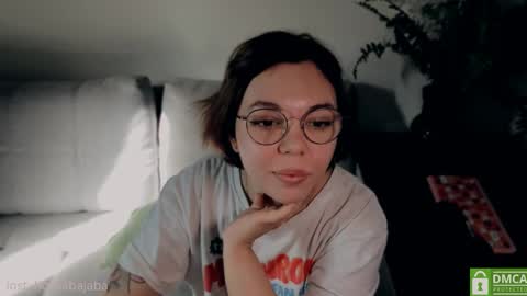   online show from March 5, 12:00 pm