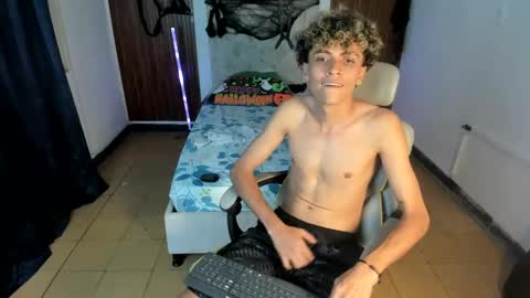 hot bunny online show from November 5, 3:19 am