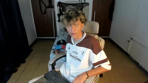 hot bunny online show from November 11, 4:03 am