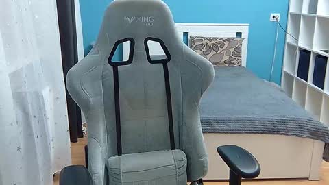 hot_cap_77 online show from December 5, 6:27 pm