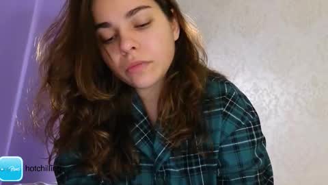 LiluCaroline online show from November 24, 6:28 pm