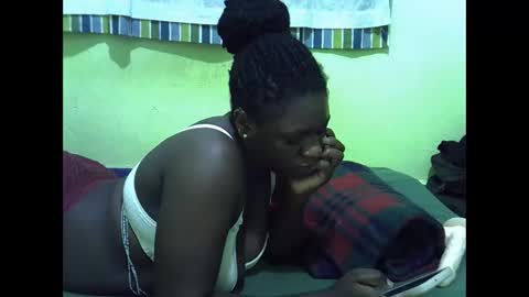 hot_girlly online show from March 24, 8:31 am