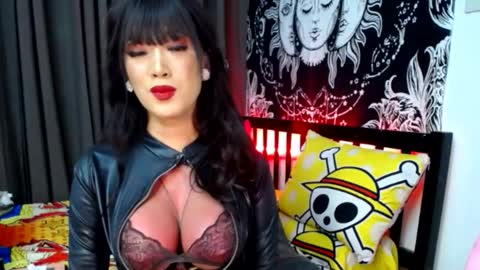 Jessica Cumshow FOLLOW ME online show from January 18, 11:47 pm