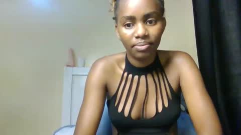 hot_kisser4 online show from December 21, 7:31 pm