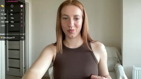 Lina online show from October 3, 1:19 pm