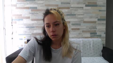 Mia online show from September 29, 4:50 pm