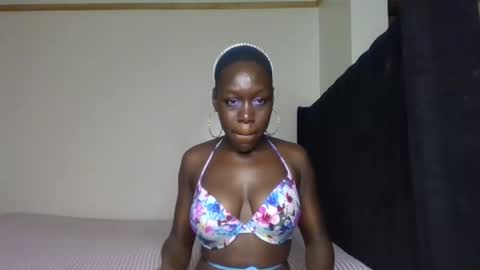 Hot petite online show from September 13, 11:23 am