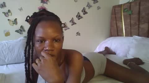 hot petite100 online show from October 16, 12:05 pm