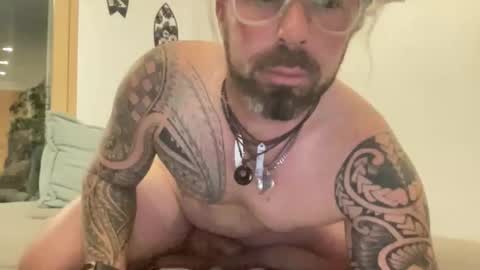 letmedoo2 online show from October 27, 6:41 pm