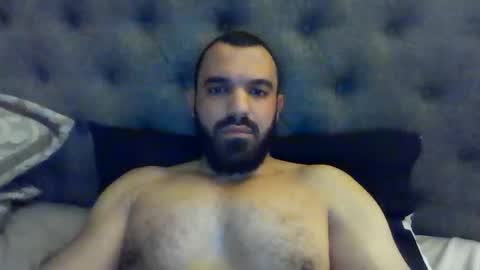 hot_sexy_man_in_the_van online show from February 24, 11:46 am