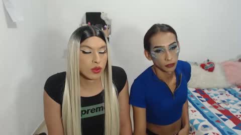 hot_skiiny online show from October 1, 4:22 am