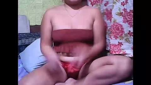 hot_tricia05 online show from March 3, 1:31 am