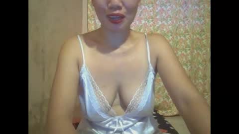 hot_warrios247 online show from October 16, 6:02 am