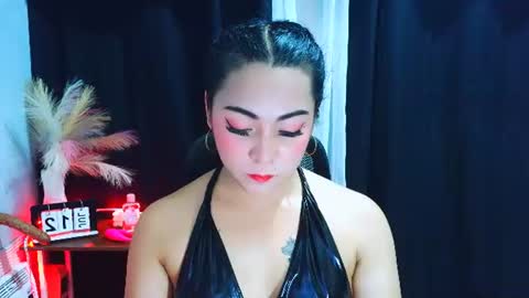 hot_xirene online show from July 12, 10:40 am