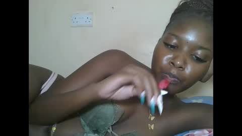 love online show from October 3, 7:44 pm