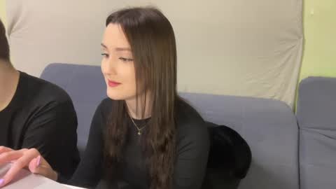 Max and Alina online show from April 6, 7:26 pm