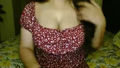 Eliza i dont show face in any show online show from November 15, 5:47 pm