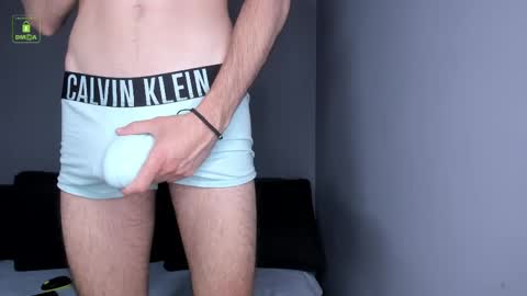 QUENTIN online show from May 22, 5:36 am