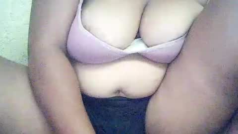 hotflowerclit online show from June 15, 4:15 am