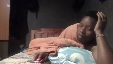 hotguyy001 online show from February 23, 2:07 am