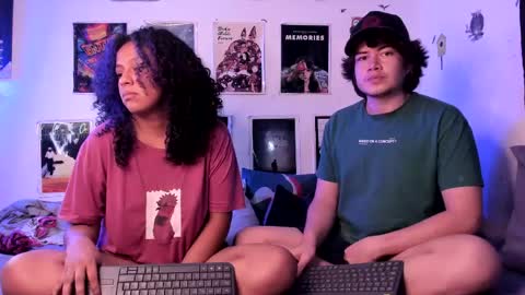 Sam and Nico online show from April 14, 3:54 am