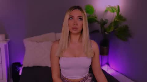 Maria online show from November 26, 4:21 am