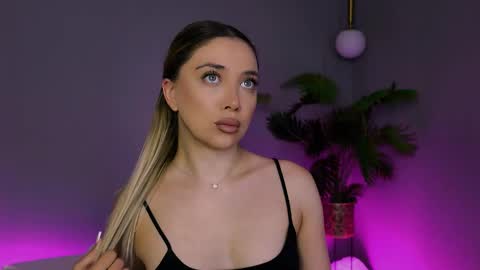 Maria online show from April 20, 3:42 am