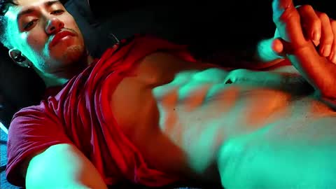 Hotlatinking online show from March 8, 1:50 am