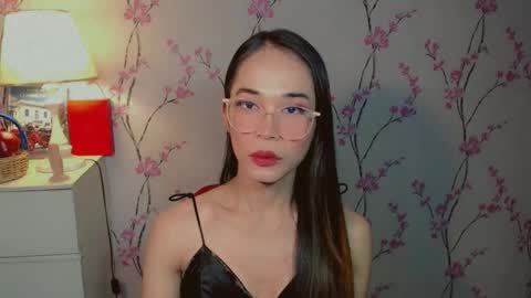 XANDRA online show from October 9, 9:04 am