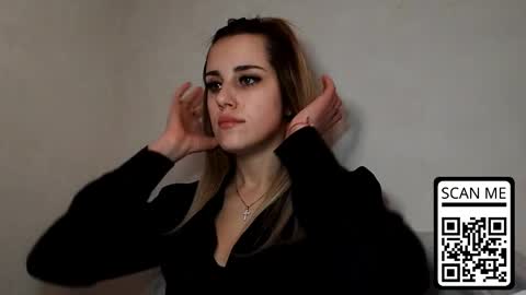 hotmusex online show from April 13, 2:10 pm