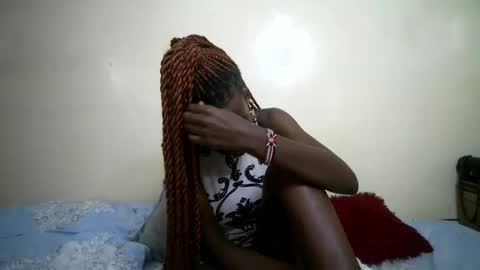 hott_asss online show from May 18, 4:18 am