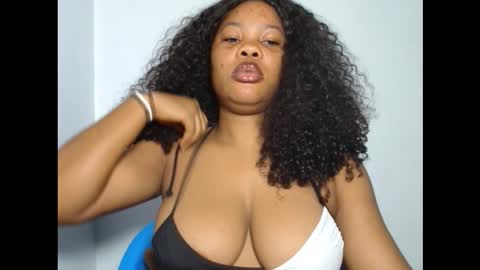 Snapshot of hotty_lora889 chatting on October 21, 7:02 am hotty_lora889 online show from October 21, 7:02 am
