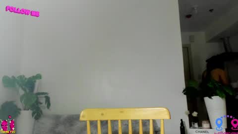 crishinahotty online show from February 14, 3:11 am