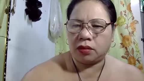 hottycrissy4u online show from May 27, 5:10 pm