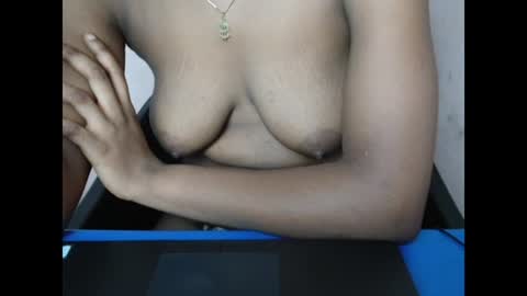 hotxxebony online show from April 7, 2:57 am