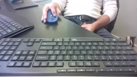 Snapshot of hoverday chatting on October 22, 4:41 pm hoverday online show from October 22, 4:41 pm